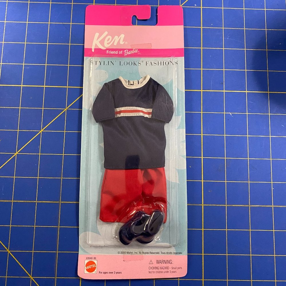 Ken Friend of Barbie Stylin' Looks Fashion Football/soccer
